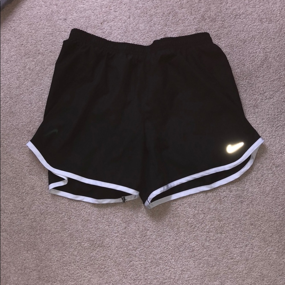 Black nike shorts